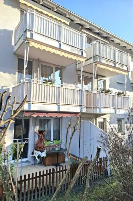 Bezugsfrei ab Juni: Helle 2-Zimmer-Wohnung mit Terrasse & Tiefgaragenstellplatz