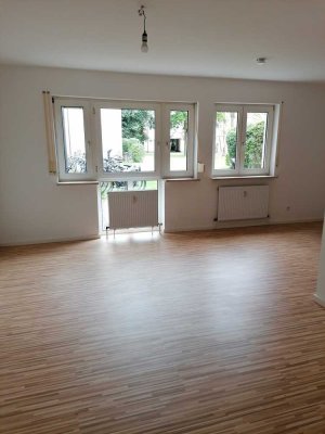 Modernisierte EG-Wohnung mit EBK und Hobbyraum in Bayreuth