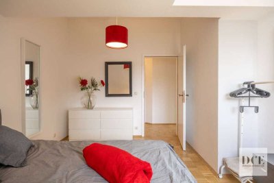 *NEU* Naturnah wohnen in Waldtrudering: 2,5 Zimmer mit Balkon und Grünblick