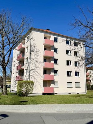 Gut geschnittene 4-Zimmer-Wohnung mit Balkon und Einzelgarage – vermietet – in Bayreuth/Birken