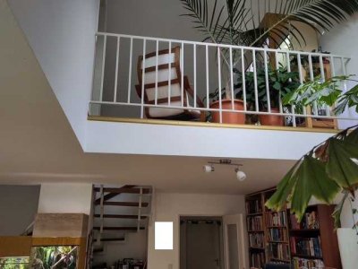 Ab 01.10.2025 ruhige und stilvolle 3 Zimmer Maisonette Wohnung