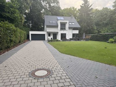 Neuwertiges EFH mit 6 Zimmern
