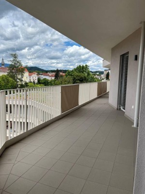 * Wunderschöne helle 3 Zimmer Designerwohnung mit großem Balkon - perfekte Lage *