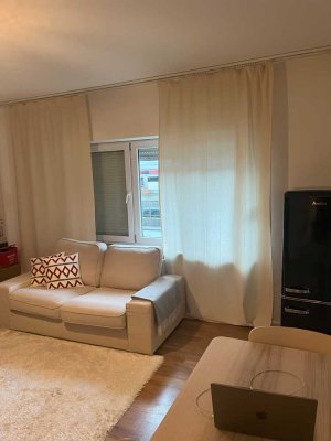 neu renovierte 1 Zimmer Wohnung - zentrale Lage