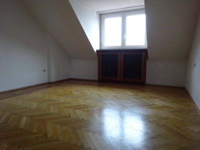 Freundliche 3-Zimmer-Dachgeschoßwohnung