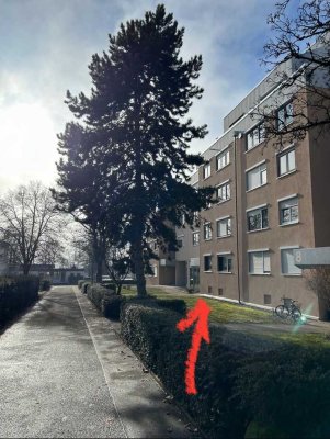 Helle eineinhalb EG-Zimmerwohnung mit in sanierter Wohnanlage im ruhigen Herrenberg (Ziegelfeld) …