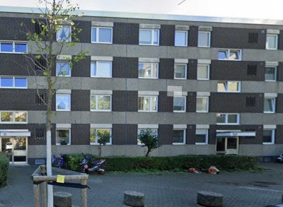 3-Zimmer-Wohnung mit Blick ins Grüne und Loggia in Düsseldorf