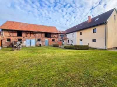 Attraktives Wohnensemble mit Garten und Ausbaureserve