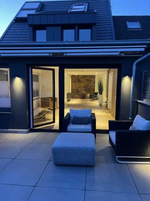 Sunshine Living in Bonn - Lengsdorf: Terrassenwohnung mit äußerer Größe.