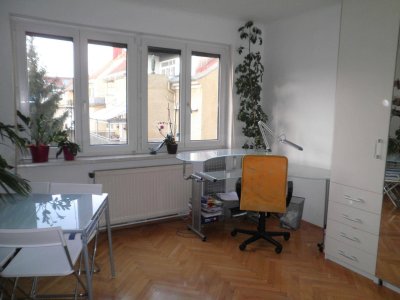 Großzügige 3-Zimmer Altbauwohnung mit Balkon in Graz