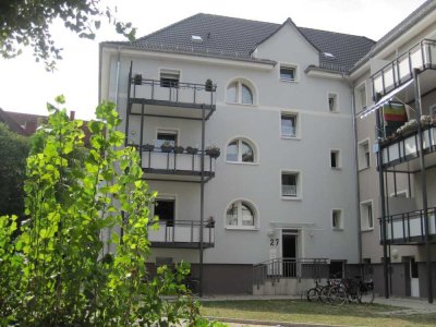 Viel Platz für die Familie: Renovierte 3-Zimmer-Wohnung mit Balkon