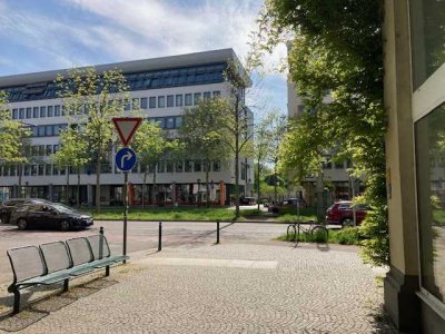 Citynah! Schicke 1-Raumwohnung! Kleine EBK! Friedenspark in der Nähe!