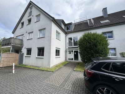 OB- Alsfeld:  MODERNE 3,5 Raum- Wohnung mit Balkon in ruhiger Lage