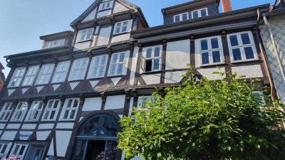 Attraktive, helle 3-Zim. Wohnung mit Einbauküche + gehobenen Innenausbau im Herzen von Wolfenbüttel