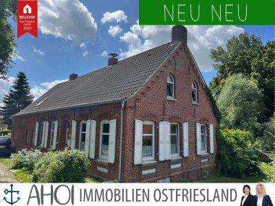 Altehrwürdige Doppelhaushälfte mit schönem Garten in beliebter Warftenlage (vermietet).