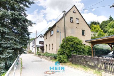 Ein Zuhause zum Verwirklichen - Sanierungsbedürftiges Einfamilienhaus auf großem Grundstück