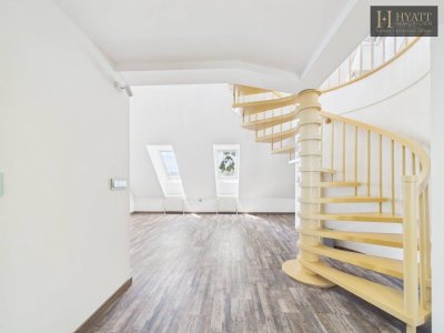 Sanierte Dachgeschosswohnung mit Zustimmung für Balkonzubau und Stellplatz