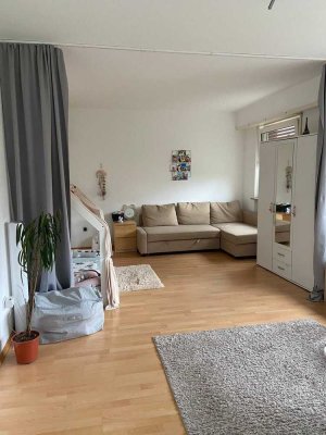 Helle und schön geschnittene 1-Zimmer-Wohnung in gepflegter Wohnanlage
