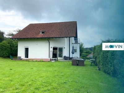 Freistehendes Einfamilienhaus mit 4 Zimmern, EBK, Keller und riesigem Gartengrundstück