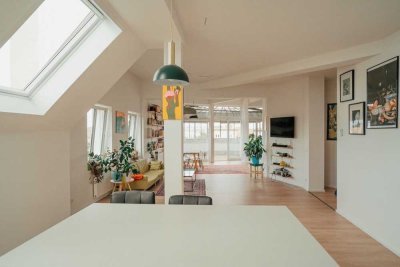 Exklusives 130 m² großes Penthouse in Kreuzberg zur Langzeituntervermietung ab Sept 2025