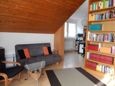 Ruhige 2-Zimmer-DG-Wohnung in Gerbrunn mit Blick ins Grüne