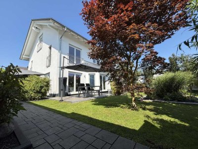 Moderne und Energieeffiziente A+ DHH in Brunnthal - von Privat