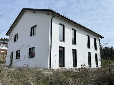 Stadtnah und trotzdem ruhige Lage - Neubau Doppelhaushälfte in Windischbergerdorf