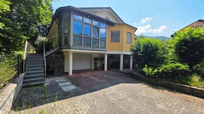 Attraktive-Bungalow-Villa in absoluter Wald und Ruhelage