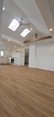 3 ZKB, DG Wohnung in Groß-Zimmern mit 68 m² Wohnfläche