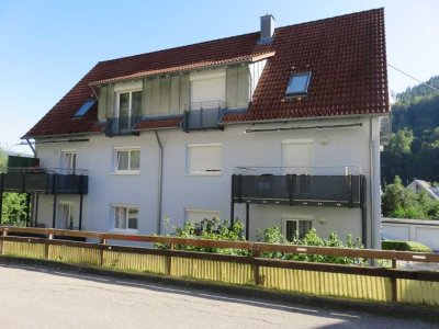 Wohlfühlwohnung: 3-Zimmerwohnung mit Balkon im Enztal