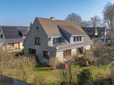 Teilmodernisiertes Ein- bis Zweifamilienhaus in begehrter Lage von Flensburg-Mürwik