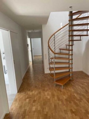 INDIVIDUELLE großzügige 4-ZI-WHG ü.2 EBENEN,Maisonette-Stil m.Galerie,ca.100m²,MILBERTSHOFEN-AM HART
