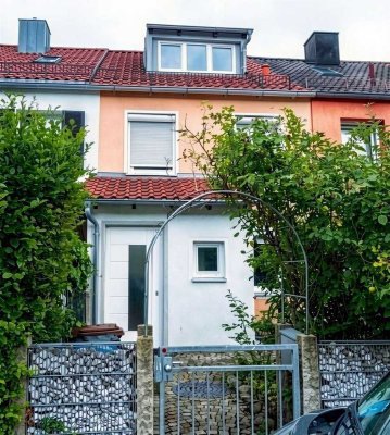 Wohnen in München leicht gemacht – Modernisiertes Reihenmittelhaus auf Erbbaurecht