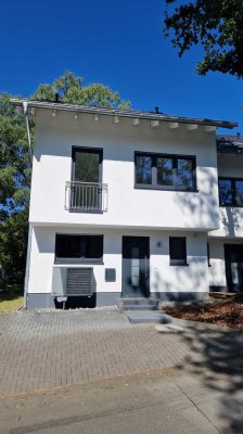 Neubau mit viel Platz und Komfort auf 3 Ebenen im Fachwerkdorf Mehren