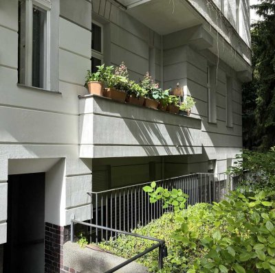 Bezugsfertig & Provisionsfrei: Sanierter Altbau-Traum mit Balkon, 2 Bädern, EBK und Kamin in Toplage