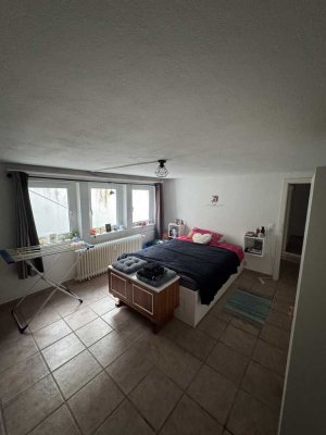1 Zimmer Souterrain Wohnung 40m2 mit Wohnküche in Bonn Altstadt/Nordstadt
