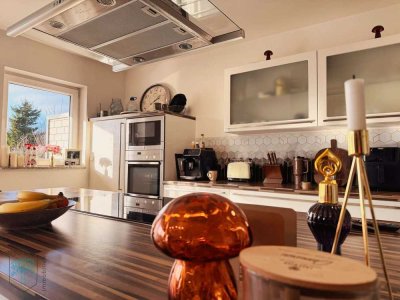 ***Luxuriös ausgestattete Wohnung mit großem Balkon und herrlicher Wohnküche