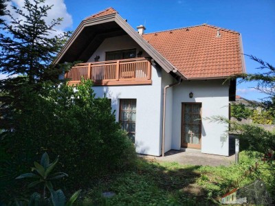 Großzügig gebautes Einfamilienhaus (Baumeisterhaus) auf 950m² Grund - ca. 25min nach Wien!