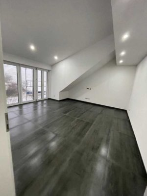 21.06. Besichtigen ! OG-12 **Erstbezug- Neubaustandart ab 1.09. naturnah in Premium**