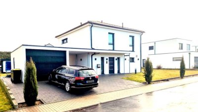 ** Neues & modernes  EFH, Garage, Carport, Barrierefreier Garten in ruhiger Feldrandlage