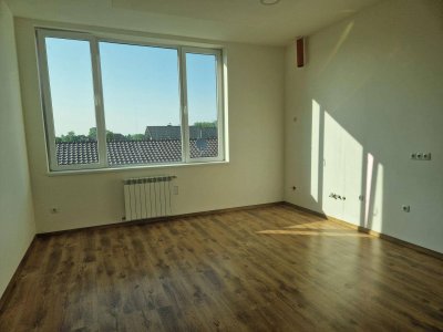 PERFEKTE LAGE FÜR SINGELS ODER PAARE!