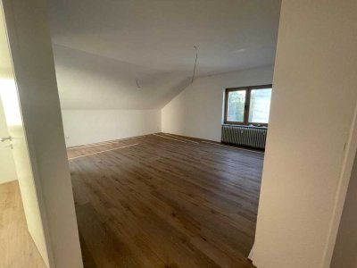 Gemütliche 2 Zimmer Wohnung mit Dachterrasse in Walldorf
