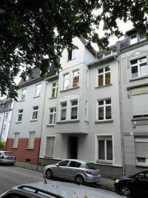 Beek: helle und ruhige 2-Zimmer-Altbau-Whng mit Wohnküche