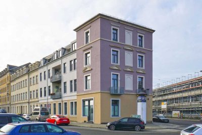 Löbtau, Freiberger Straße: Balkon + Wanne