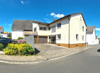 5 Zimmer* 160m² Wohnfläche* 130m² Nutzfläche* 3 Bäder+Gäste WC* Große Terrasse