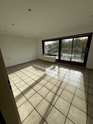 Attraktive 2,5-Zimmer-Dachgeschosswohnung mit Balkon und EBK in Herne