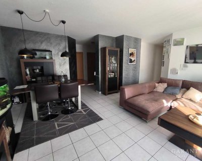 *** Großzügige 4,5 Zimmer-Wohnung mit Balkon und Garten ***