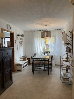 4,5-Zimmer Erdgeschosswohnung mit Terrasse und Garten in Burgrieden