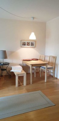 Geschmackvolle, gepflegte 2-Zimmer-Wohnung mit Einbauküche in Berlin Buckow