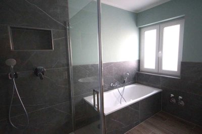 Urban und doch zentral:
Gut aufgeteilte 3,5 Zimmer mit Balkon in beliebter Lage von Krefeld Uerding